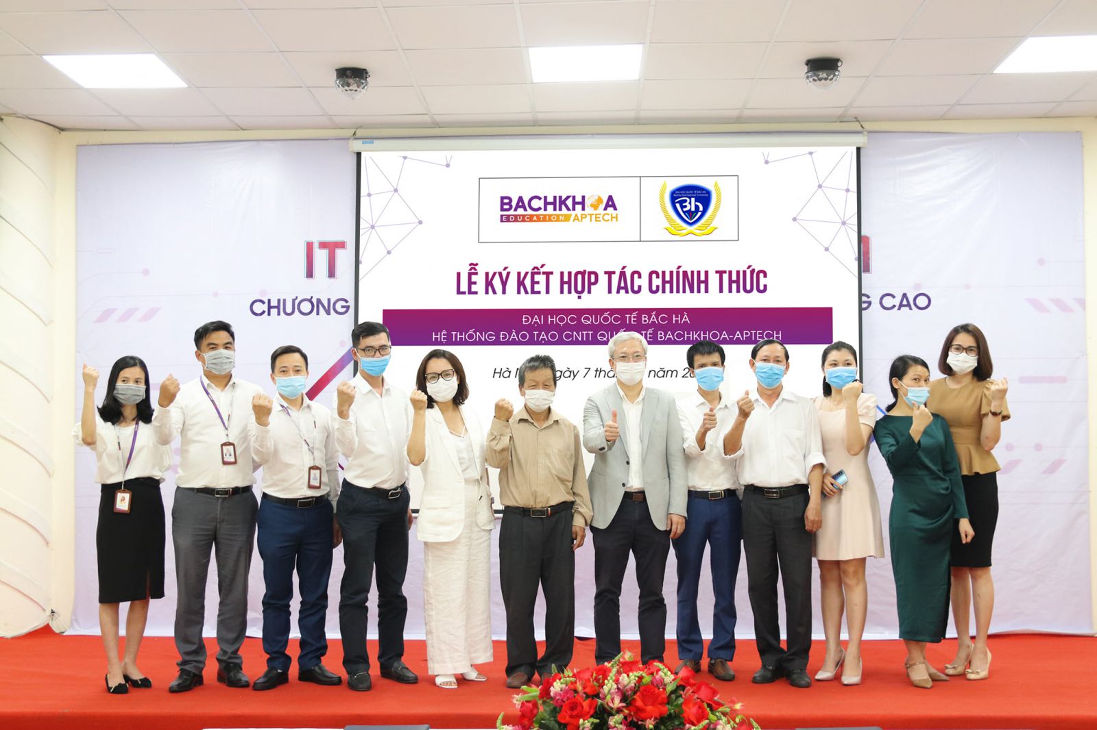 Lễ ký kết sự hợp tác giữa Trường Đại học Quốc tế Bắc Hà và Bachkhoa-Aptech