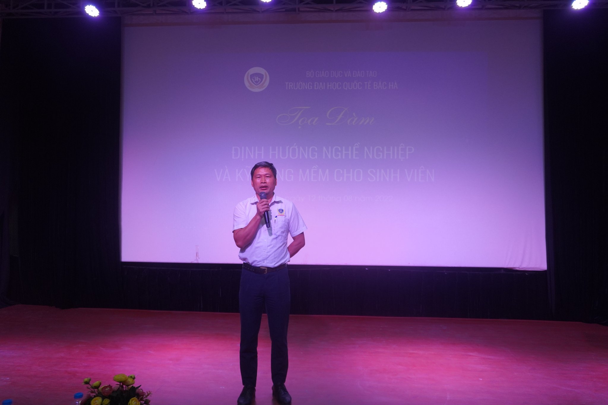 Th.S Phạm Văn Hiệp đã có những chia sẻ về chủ đề câu lạc bộ sinh viên, định hướng nghề nghiệp và phương pháp học hiệu.
