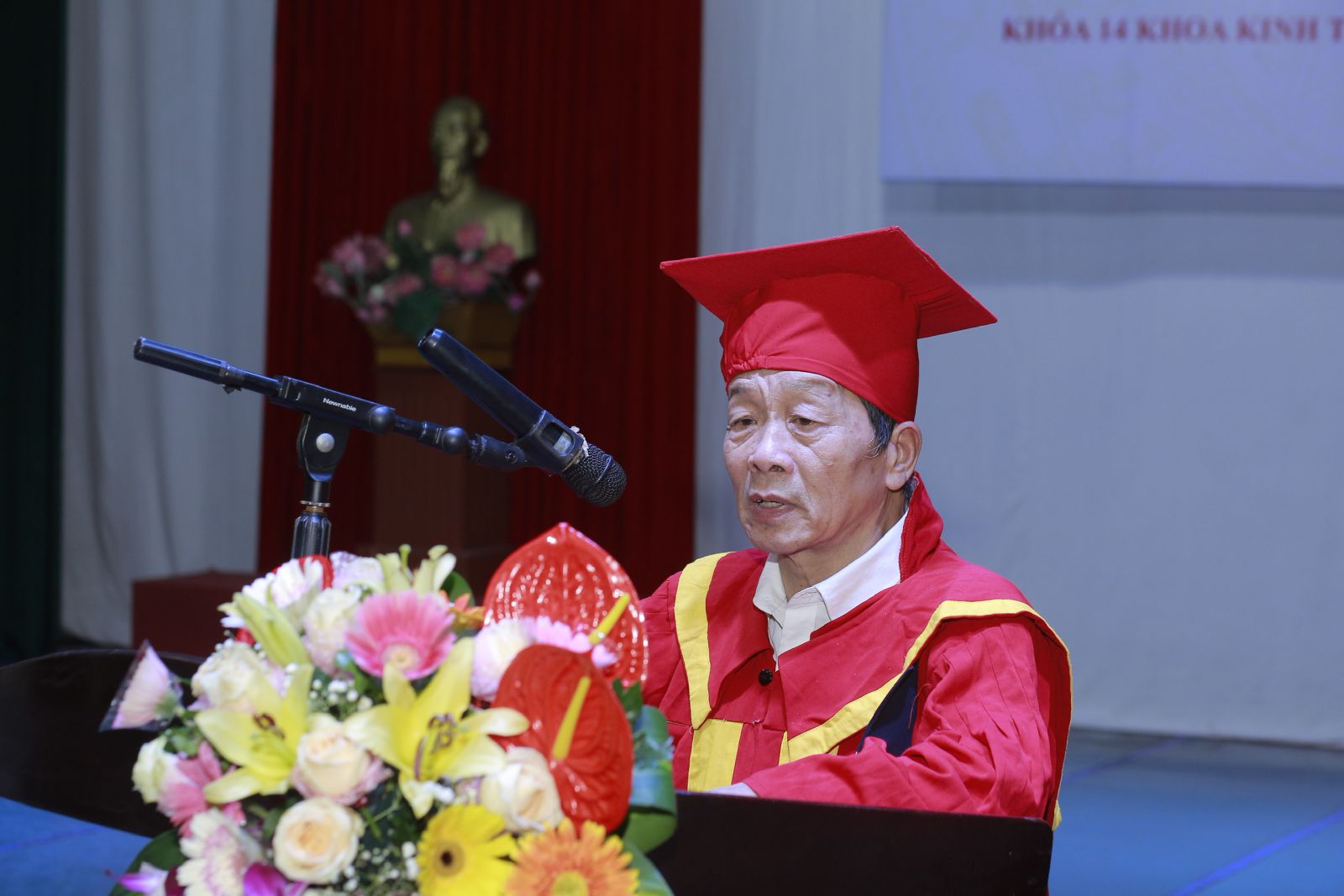 PGS.TS Nguyễn Quốc Trung – Hiệu trưởng Trường Đại học Quốc tế Bắc Hà phát biểu tại buổi lễ