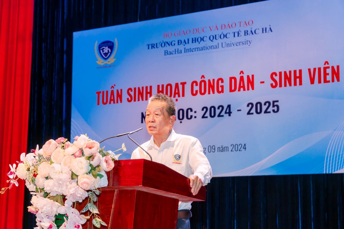 Tuần sinh hoạt công dân sinh viên đầu khoá năm học 2024-2025