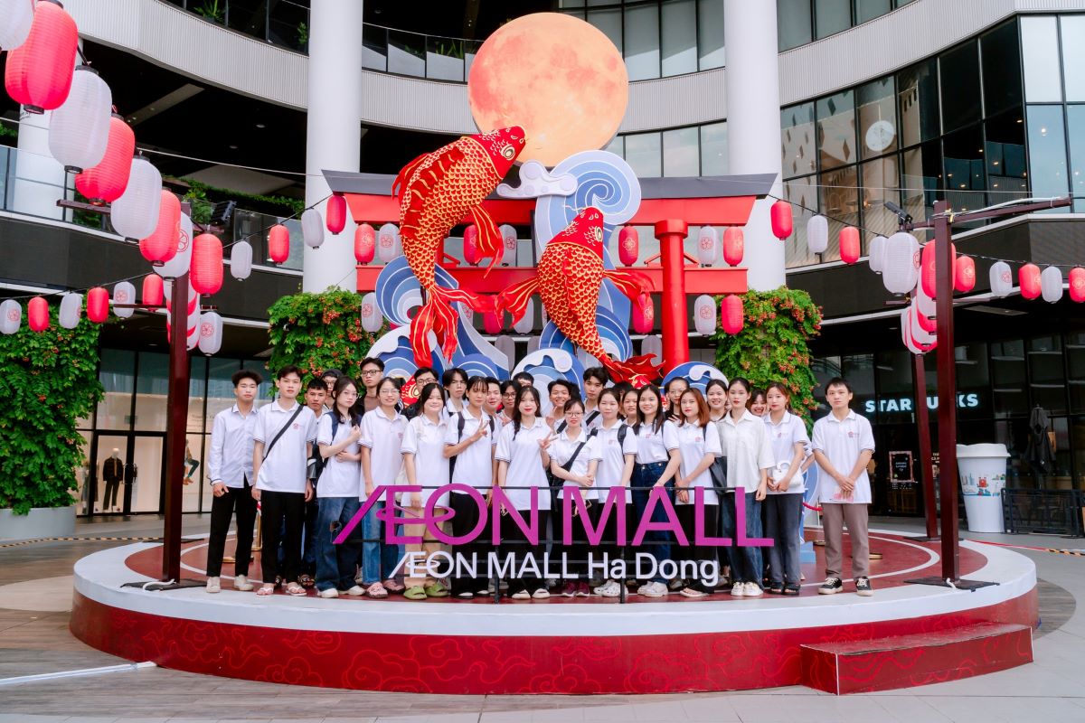 Sinh viên QTKD tham quan doanh nghiệp AEON Mall Hà Đông