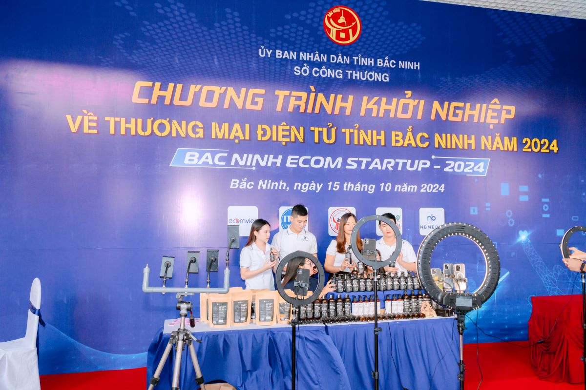 Kết nối doanh nghiệp - Chìa khóa thành công trong đào tạo thực tiễn